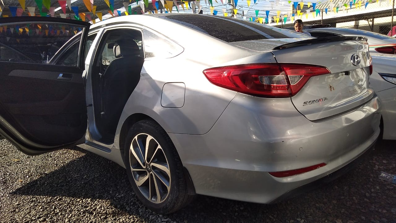 carros - HYUNDAI SONATA NEW RISE 2019 GRIS 5