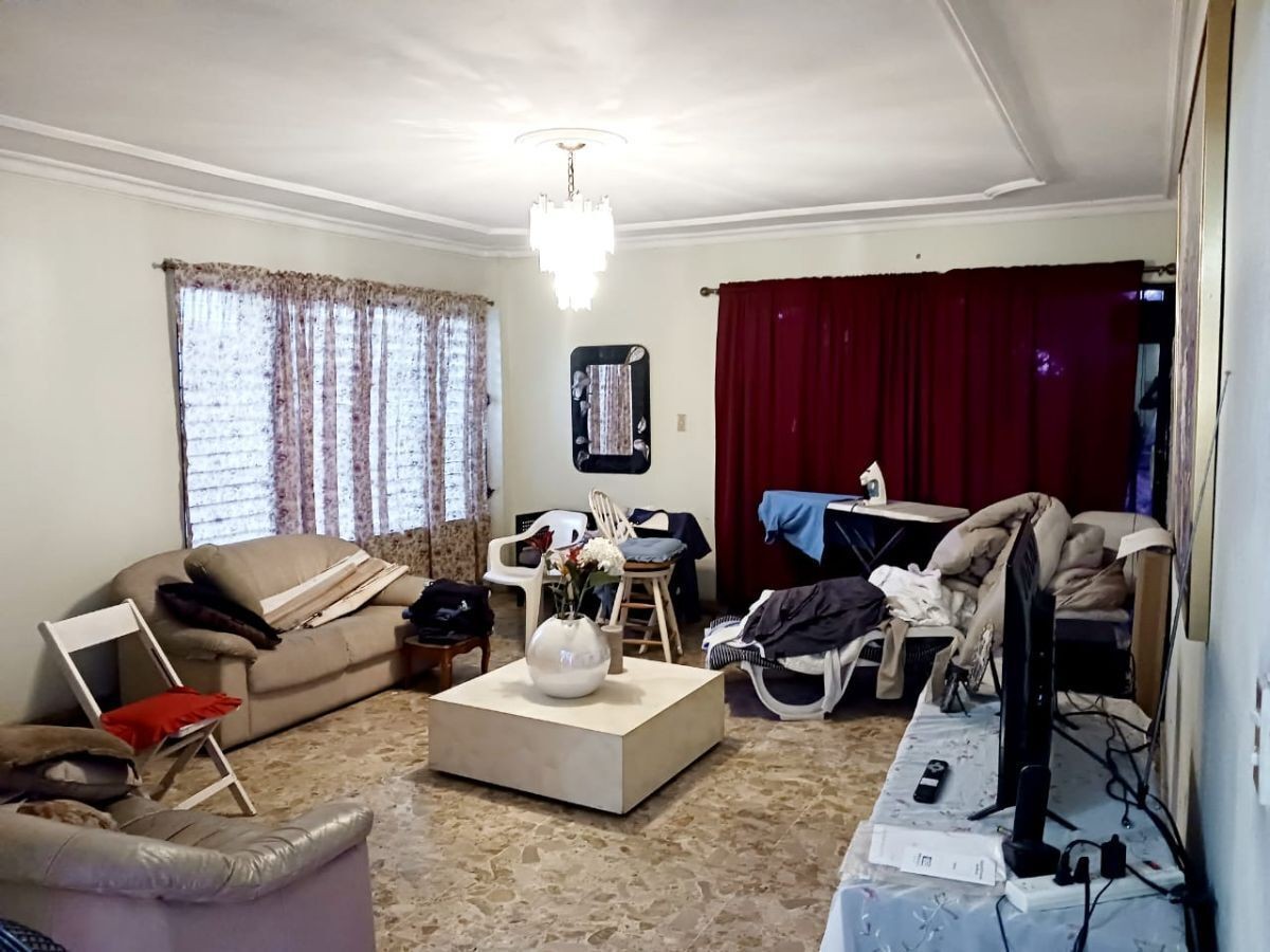 casas - Venta de Casa en Los Cacicazgos o Terreno 6