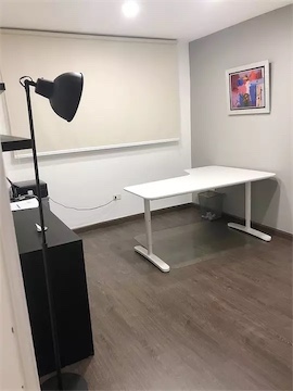 oficinas y locales comerciales - Local céntrico y amoblado en Naco  5