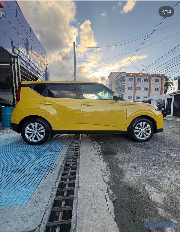 jeepetas y camionetas - Kia Soul LX 2020 3