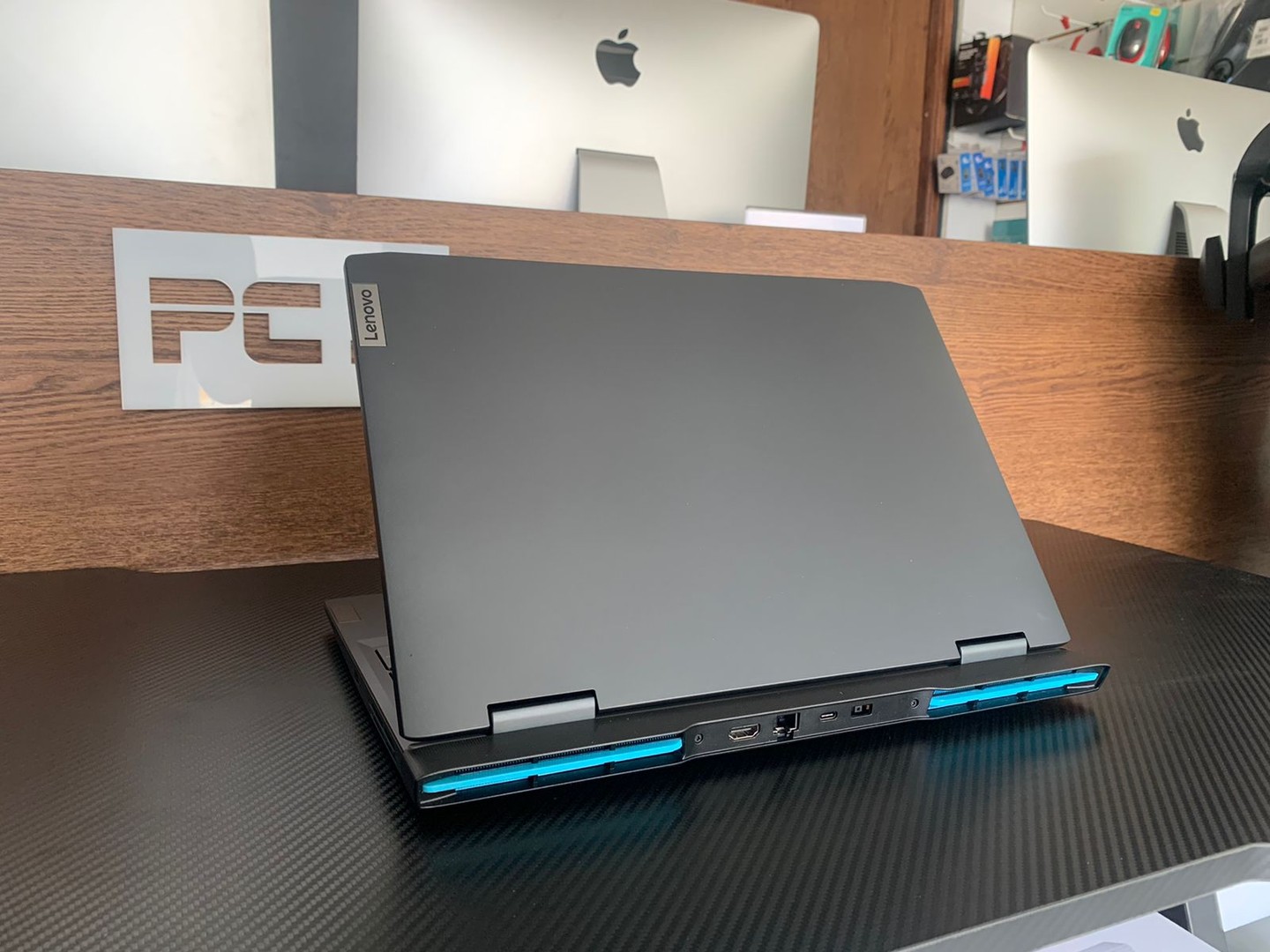 computadoras y laptops - Laptop Gaming  Lenovo Ryzen 5 5600h RTX 3050TI 