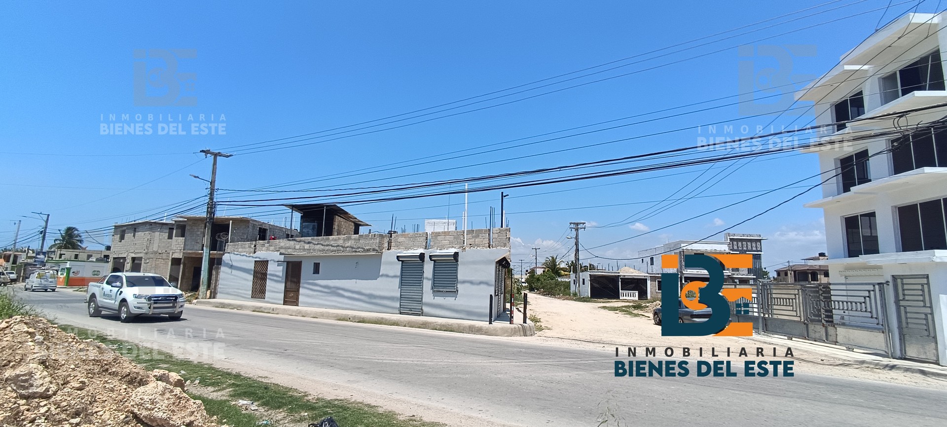 oficinas y locales comerciales - Renta Local Comercial en Villa Visan  4