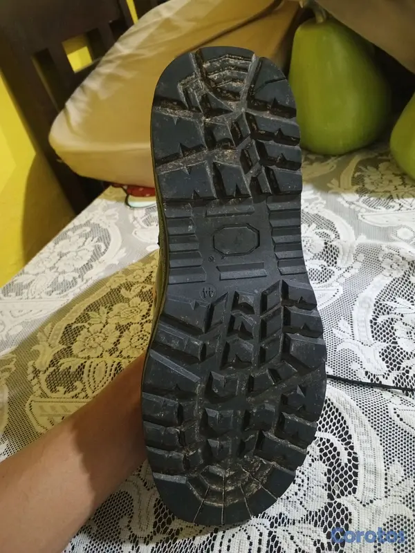 zapatos para hombre - Botas tácticas negras tipo militar – resistentes y en buen estado 3