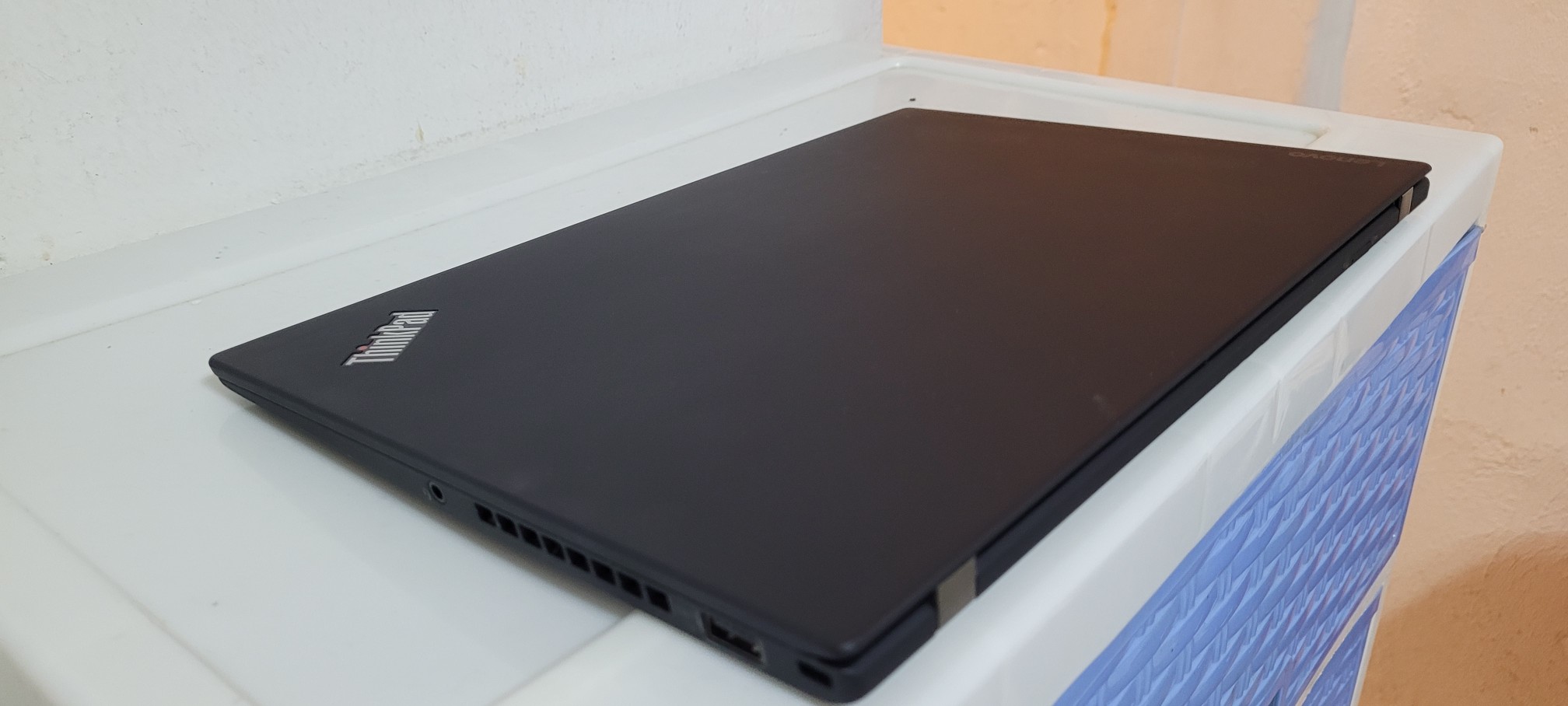 computadoras y laptops - Lenovo Slim Touch 14 Pulg Core i7 Ram 12gb ddr4 Disco m2 256gb full Video 6gb 2
