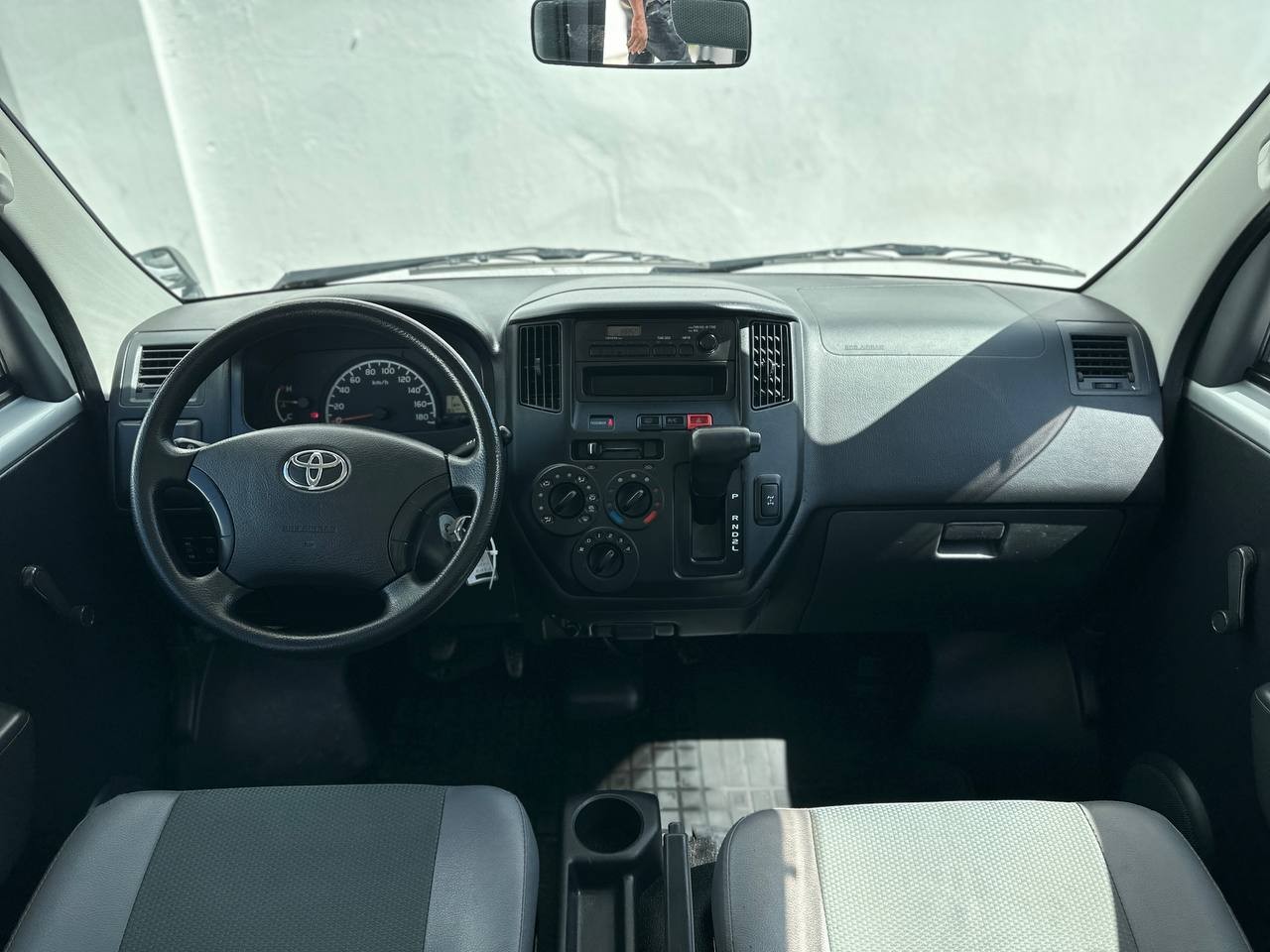 jeepetas y camionetas - Toyota Town-Ace 4x4 2017Recien Importada  8