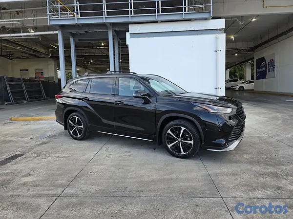 jeepetas y camionetas - Toyota highlander 2022 XSE  2