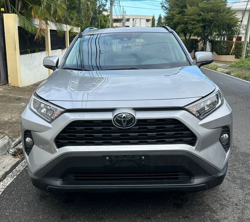 jeepetas y camionetas - Toyota rav4 2019 xle