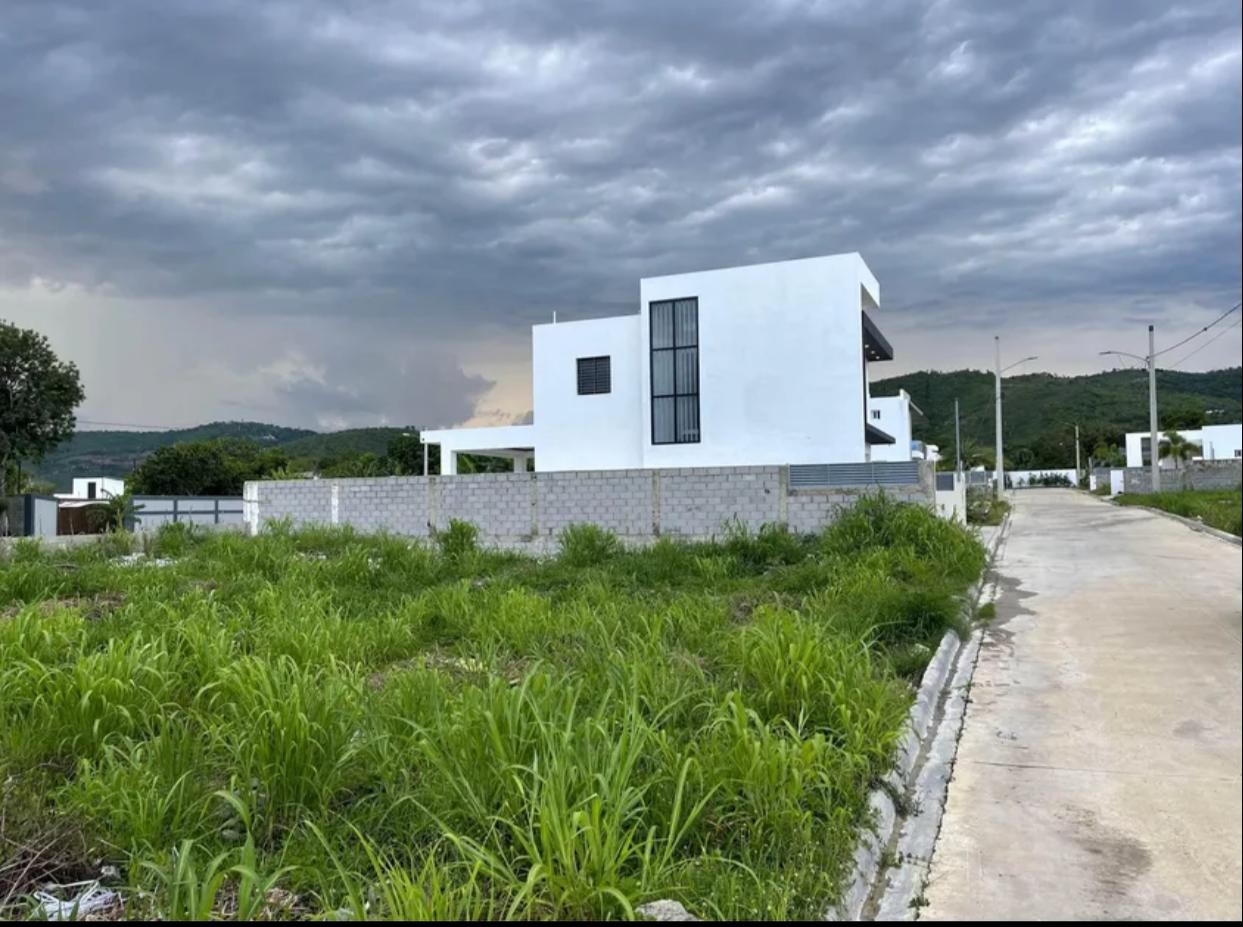 solares y terrenos - Solares Disponibles de 278 Mts2 en Proyecto Cerrado, Gurabo