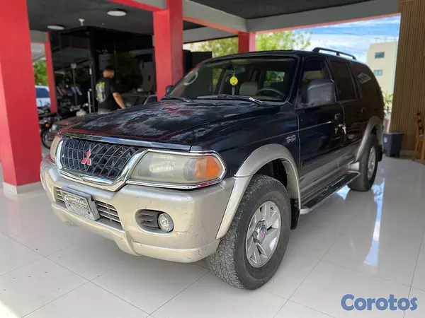 jeepetas y camionetas - Mitsubishi Montero sport 2001 2