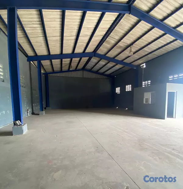 oficinas y locales comerciales - se alquila nave  3