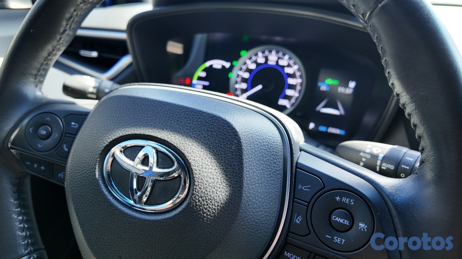 jeepetas y camionetas - Toyota Corolla Cross Hibrid 2023 8