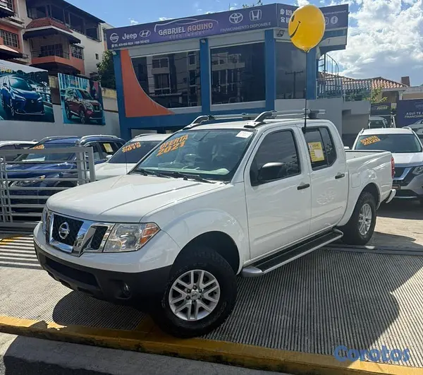 jeepetas y camionetas - Nissan Frontier SV 2021 3