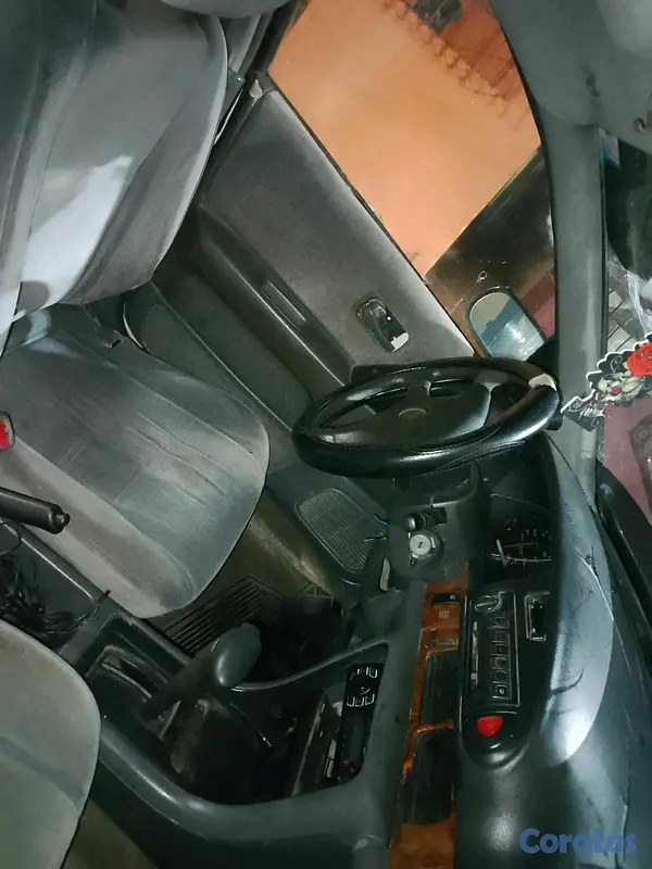 carros - carro en buenas condiciones. 4