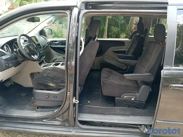 jeepetas y camionetas - DODGE cARAVAN 2012 SXT 15