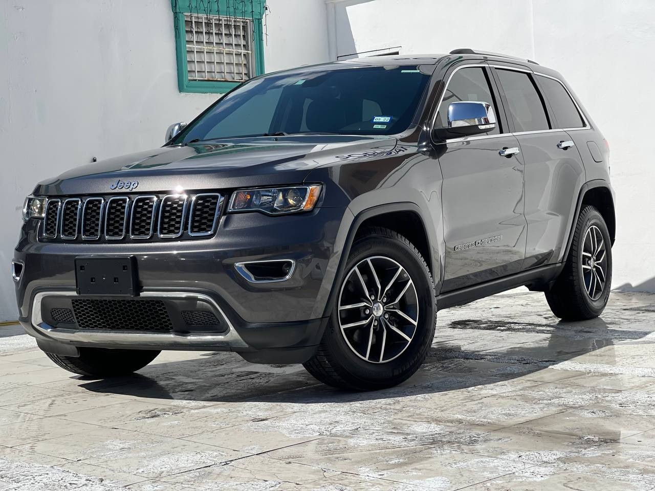 jeepetas y camionetas - JEEP GRAND CHEROKEE LIMITED 2017Clean Carfax 8