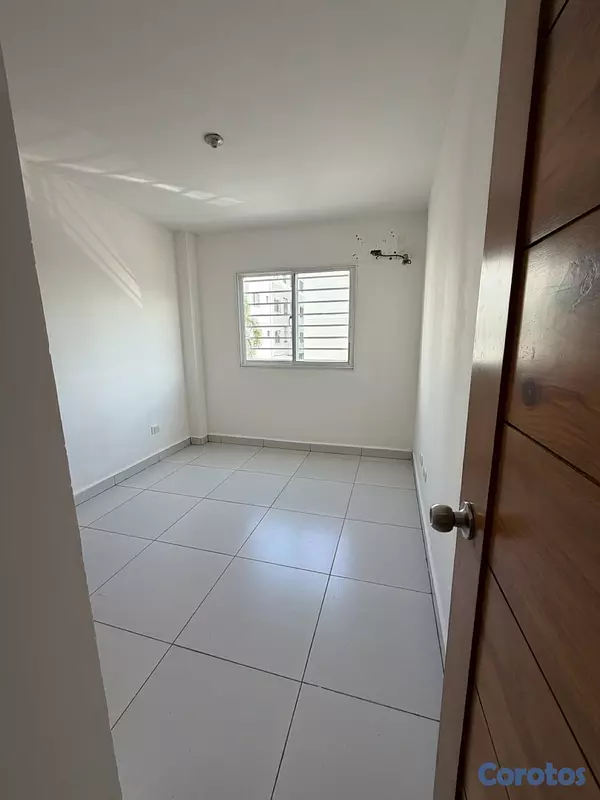 apartamentos - alquilo segundo nivel en residencial palma real  9