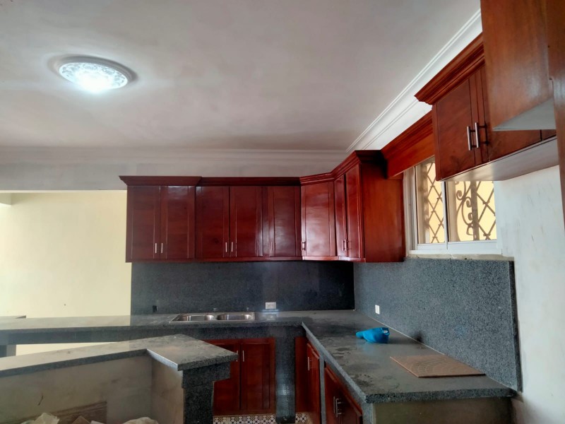 casas - Se Renta Casa con Piscina 2