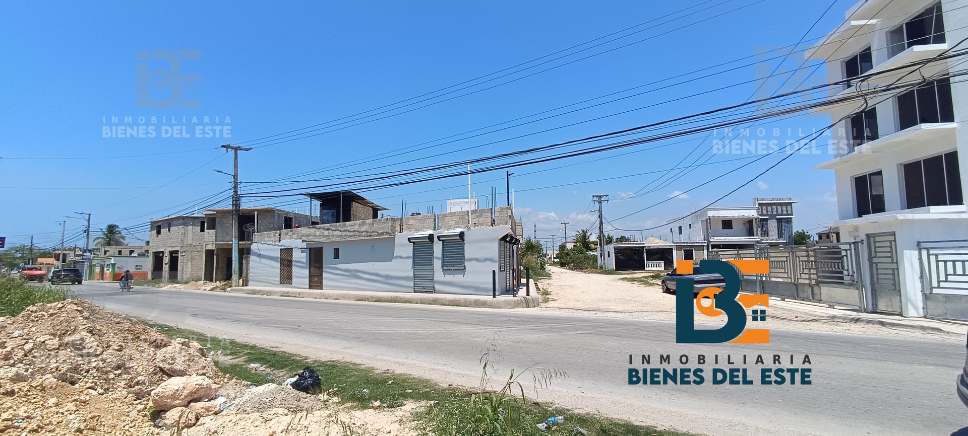 oficinas y locales comerciales - Renta Local Comercial en Villa Visan  5