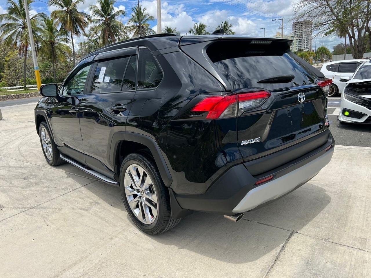 jeepetas y camionetas - TOYOTA RAV4 XLE PREMIUM 2021 AMERICANA RECIÉN IMPORTADA FULL TODO INCLUIDO❇️ 5