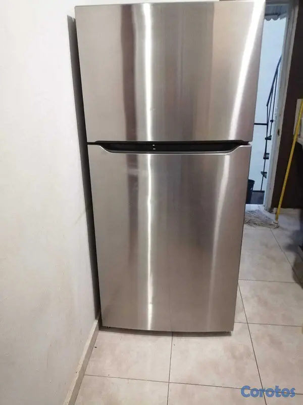 electrodomesticos - Nevera en excelente condiciones Frigidaire 2