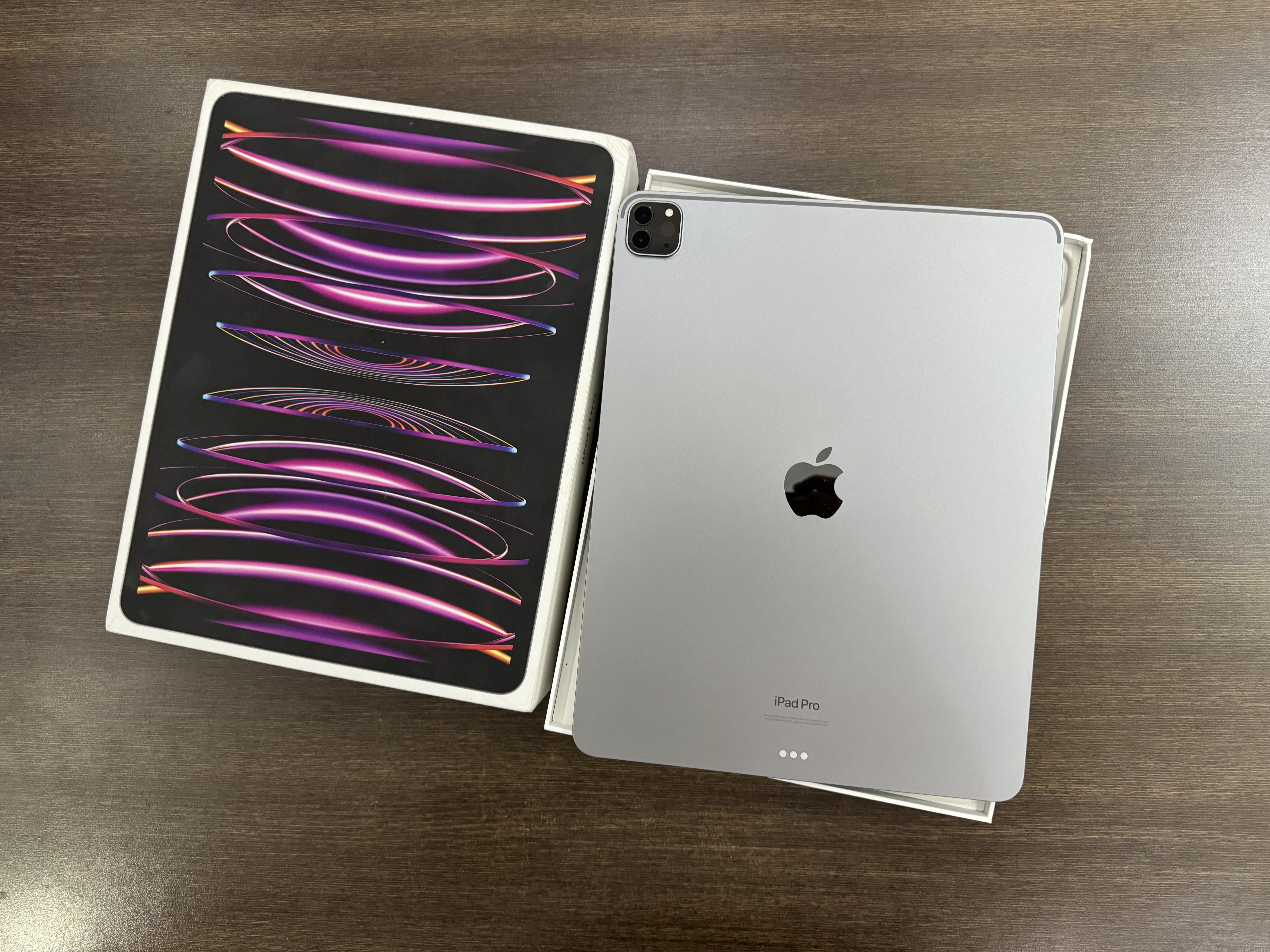 celulares y tabletas - iPad Pro 12.9 inch 6ta Gen 128GB space gray  1