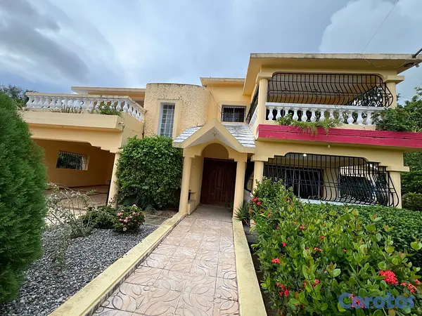 casas vacacionales y villas - SE VENDE CASA EN LA CALETA, BOCA CHICA 3