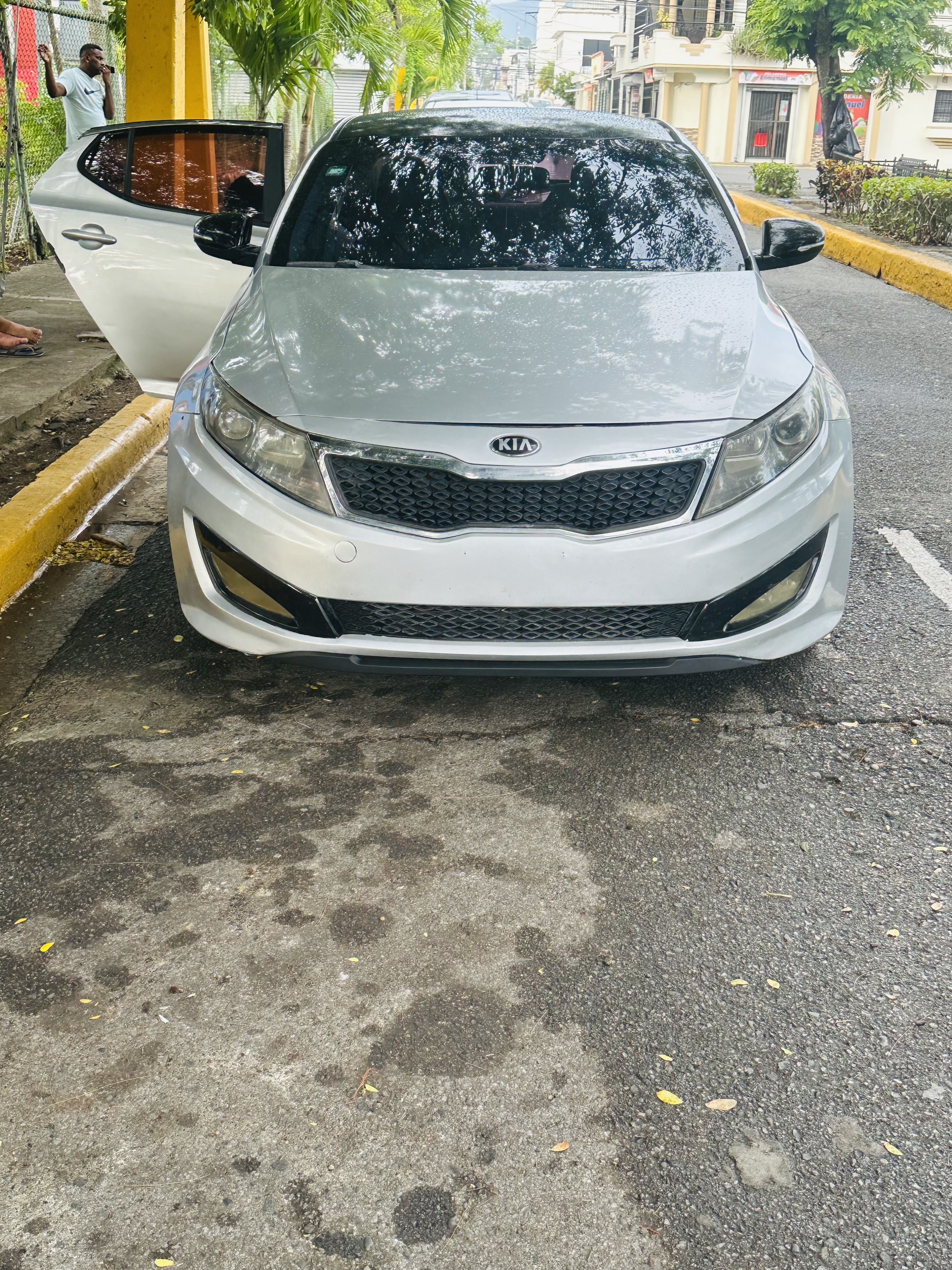 carros - Vendo Kia k-5 2013 en 460,000  2
