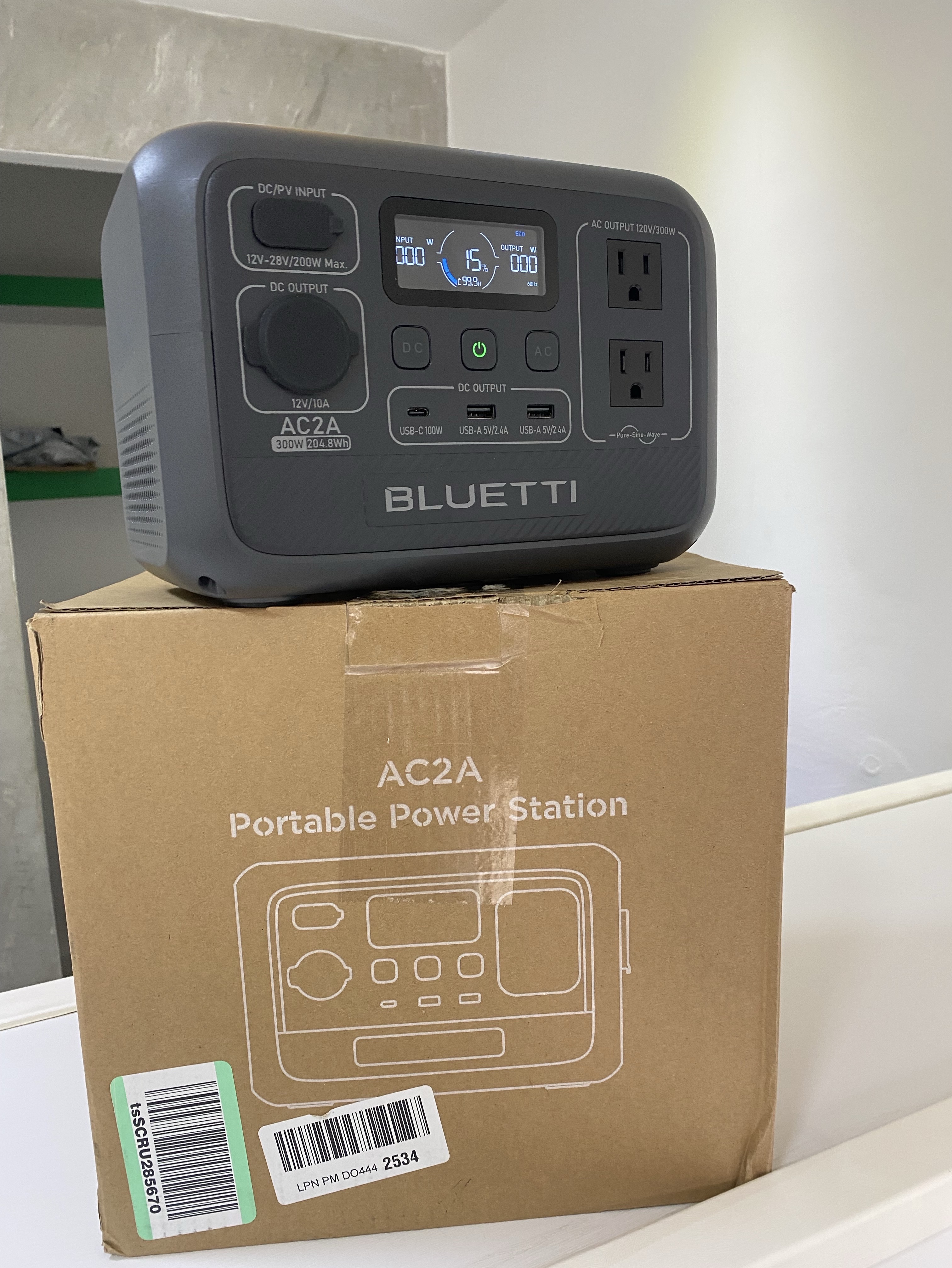 plantas e inversores - BLUETTI AC2A  204Wh 1