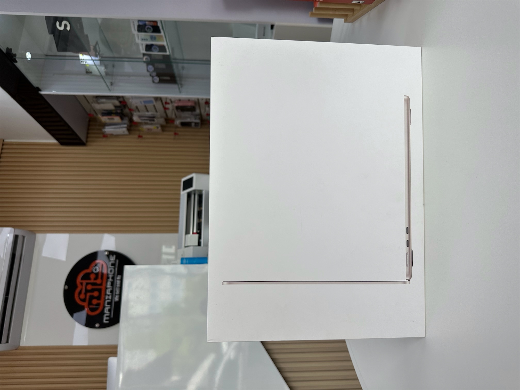 computadoras y laptops - MacBook Air 13.6” Chip M3 256GB RAM 8GB Nuevas Selladas 