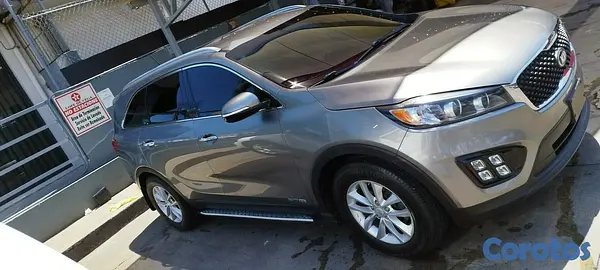 jeepetas y camionetas - Kia Sorento 2018 4