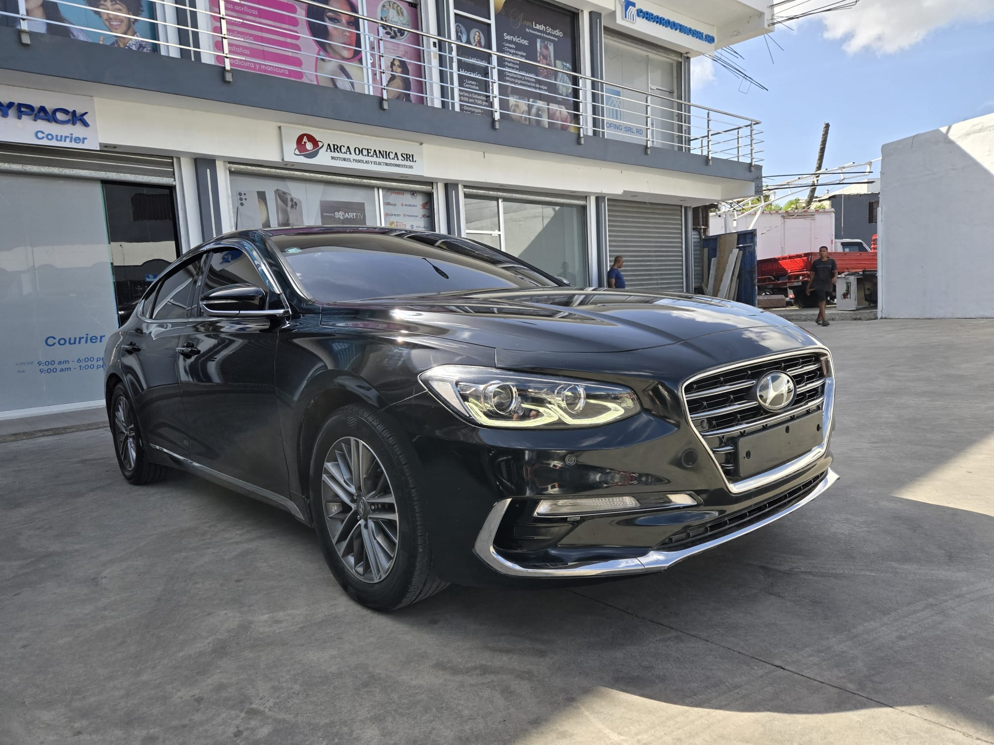 carros - HYUNDAI GRANDEUR 2018 NEGRO 1