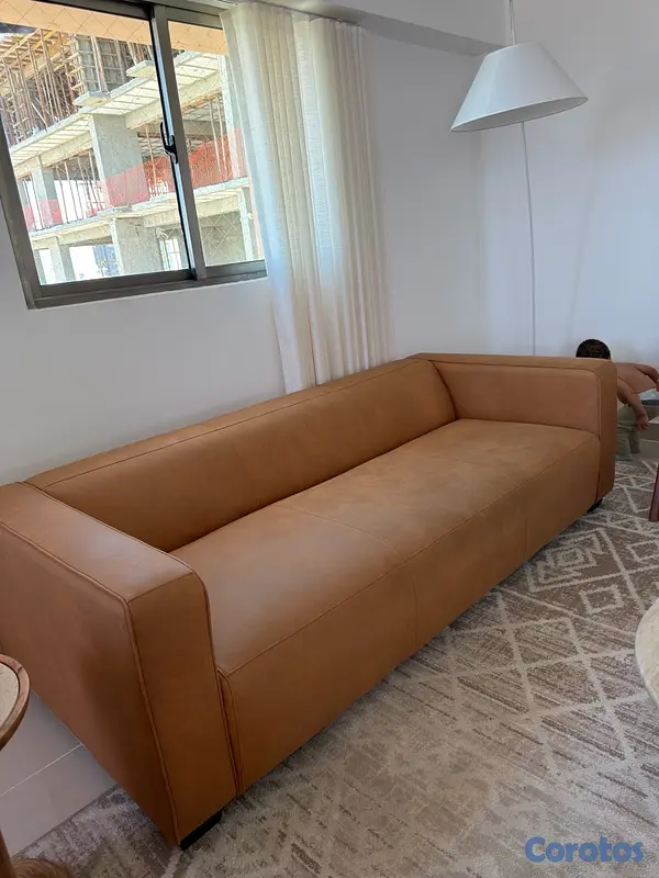 muebles y colchones - Mueble/ sofá en piel comprado en Ilumel RD$55,000.00 2