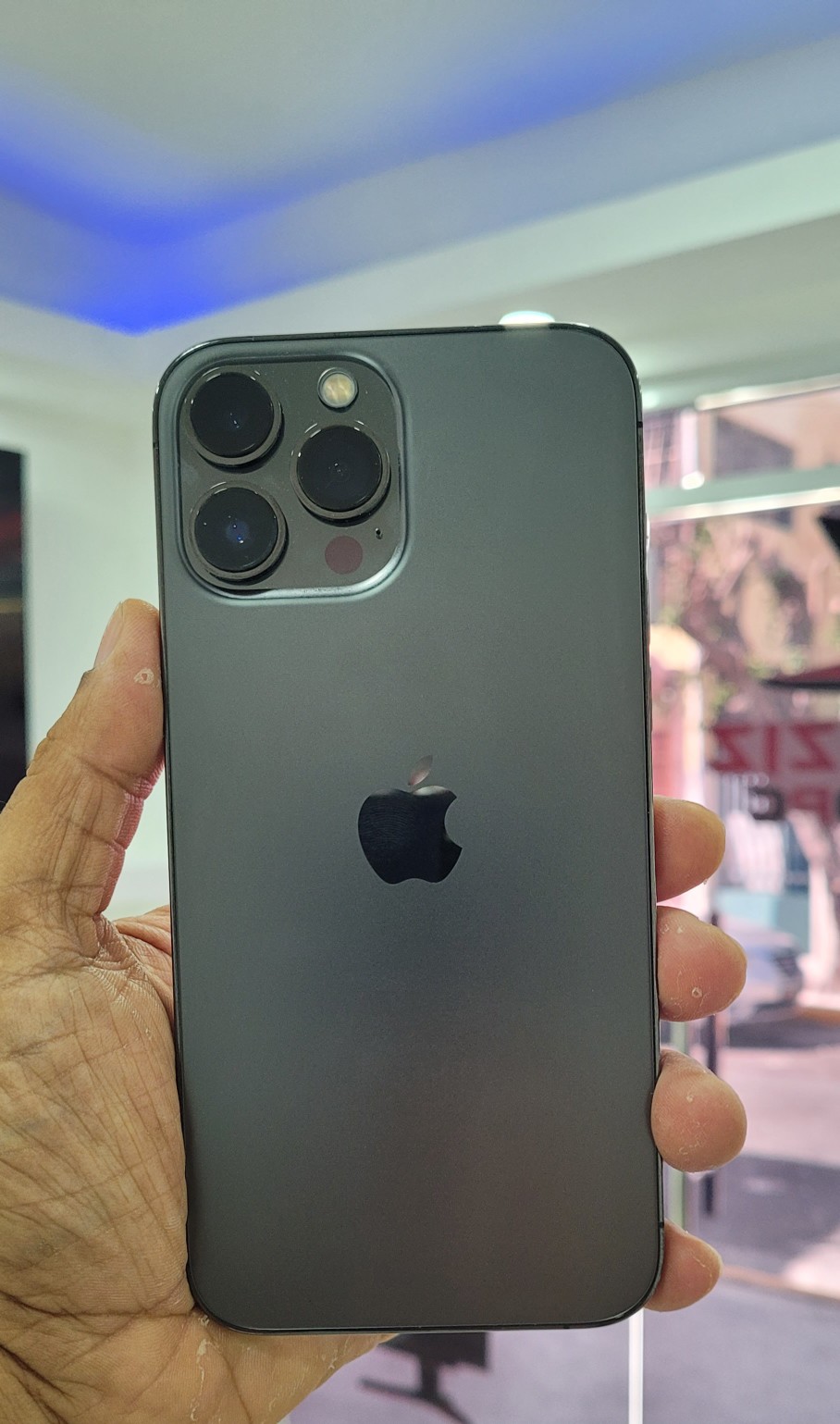 celulares y tabletas - Iphone 13 Pro Max gris de 128gb Desblokiado