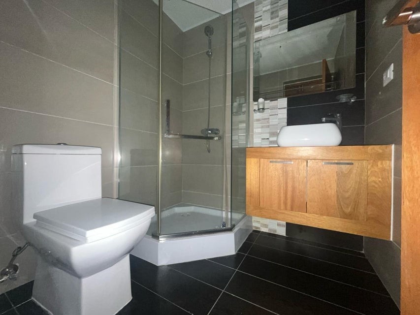 apartamentos - Apartamento en alquiler, con 3 habitaciones, seguridad, piscina, gimnasio. 8