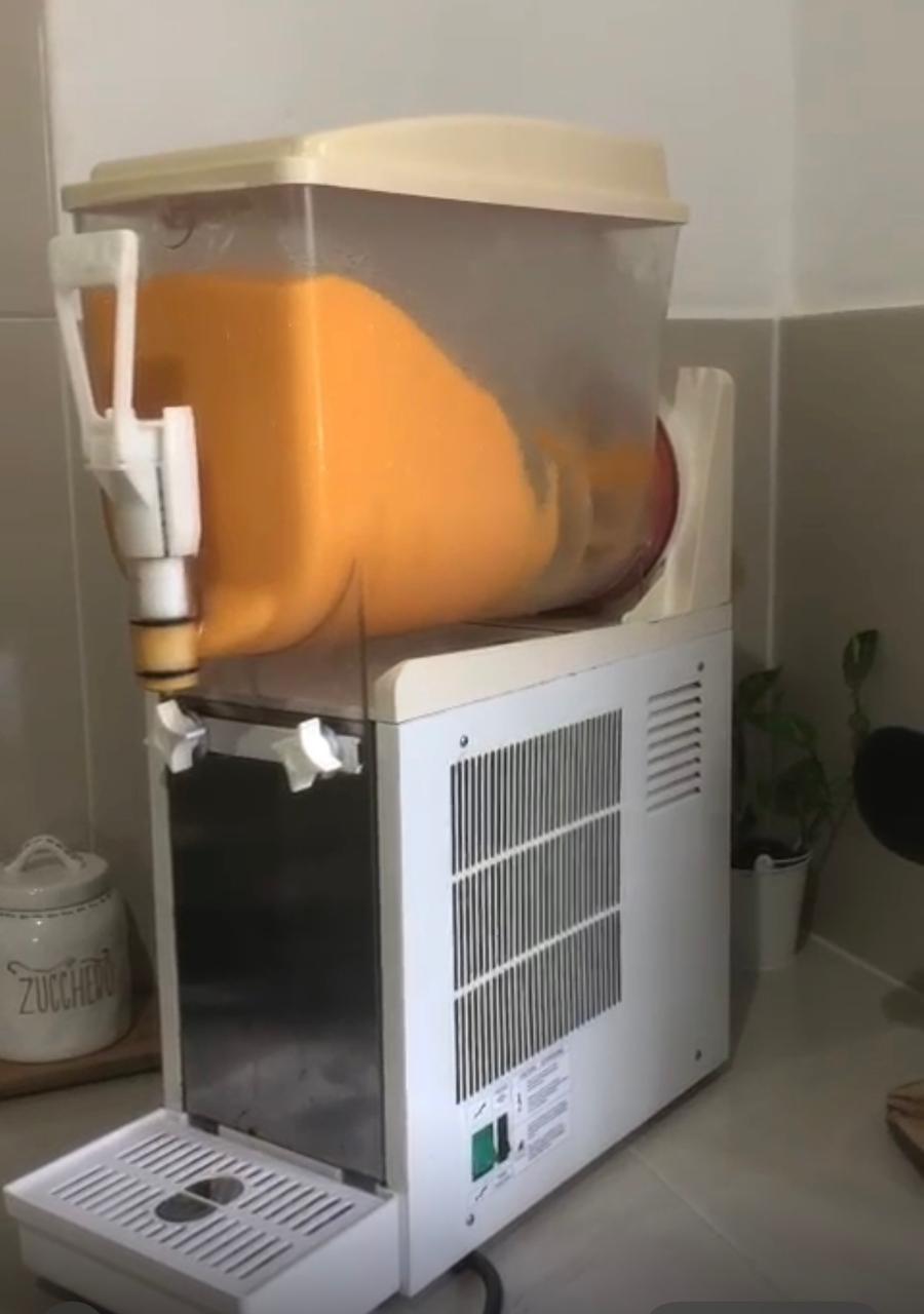 equipos profesionales - MÁQUINA FROZEN (europea) Granizados 2