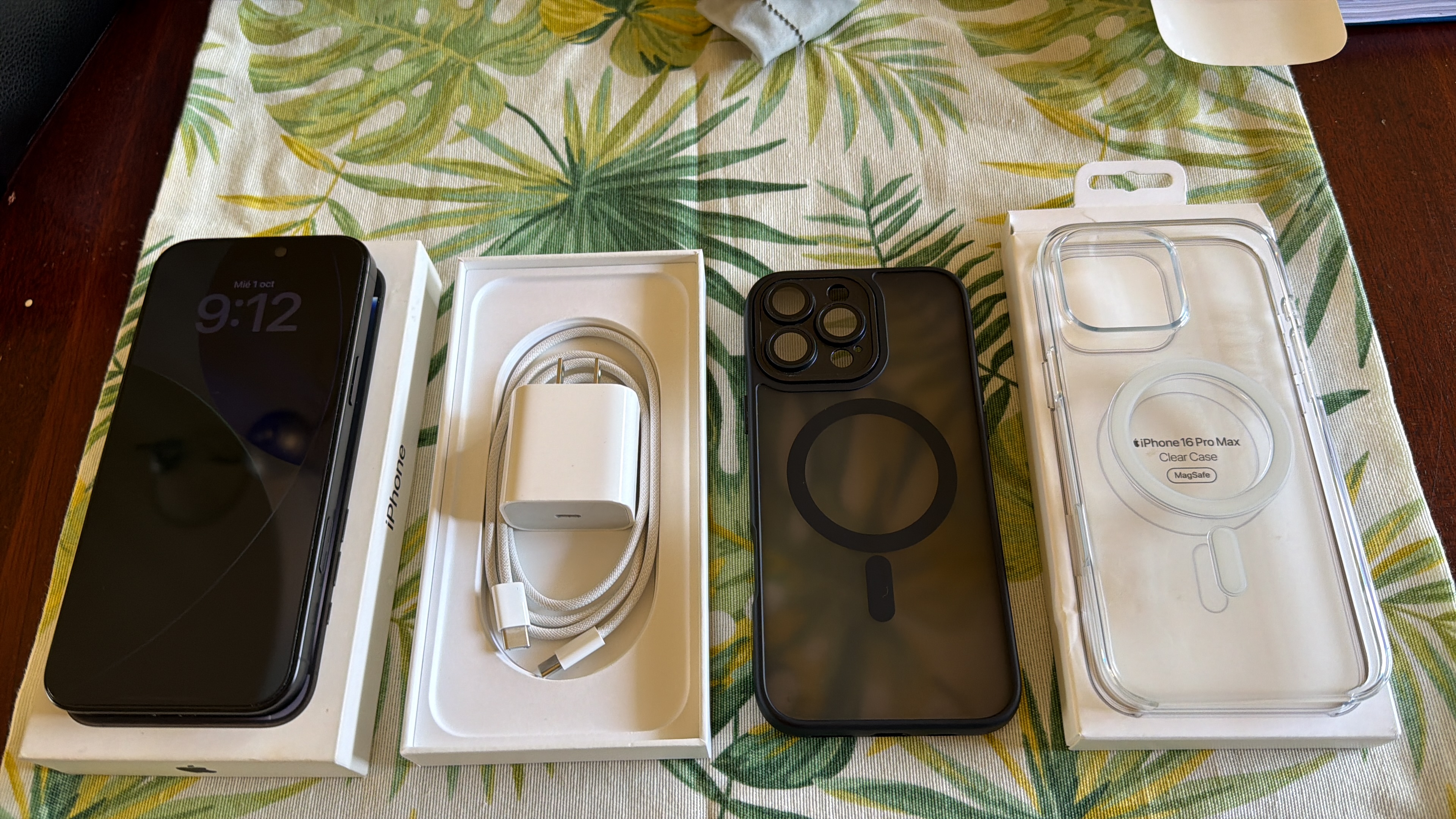celulares y tabletas - Vendo iphone 16 pro max 256GB 10/10 bateria 98% 5