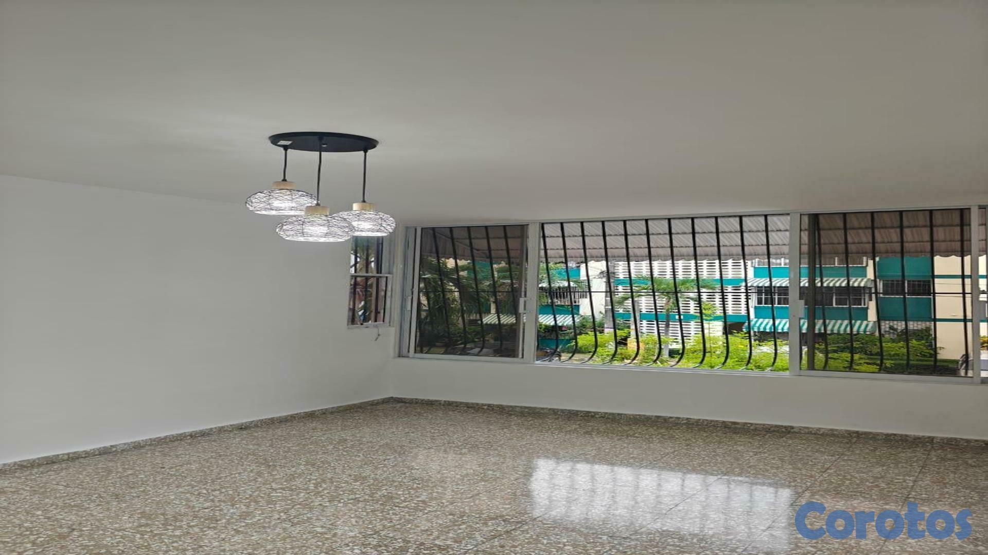 apartamentos - Apartamento en venta en Urb. Aesa de 3 habitaciones 1