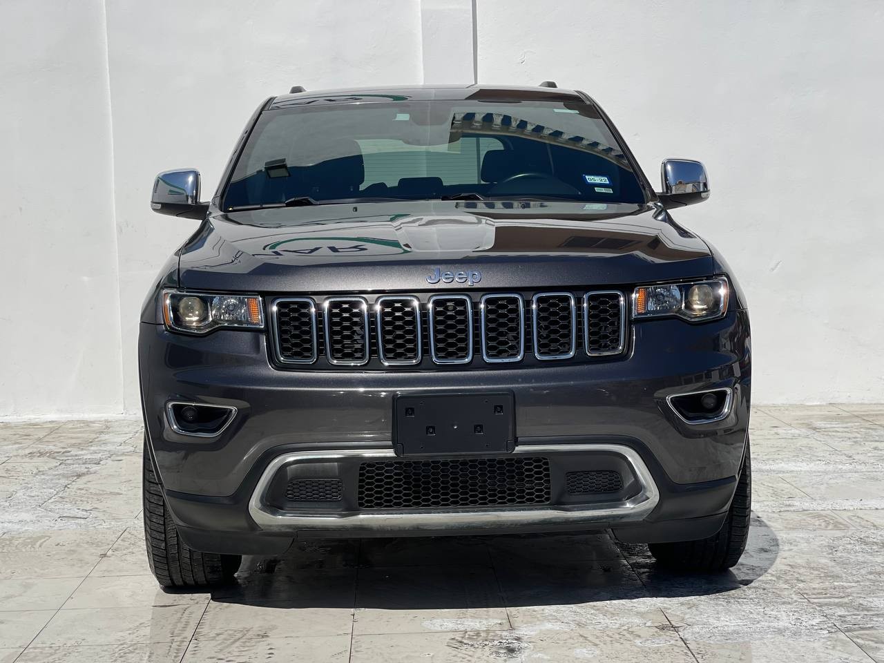 jeepetas y camionetas - JEEP GRAND CHEROKEE LIMITED 2017Clean Carfax 9