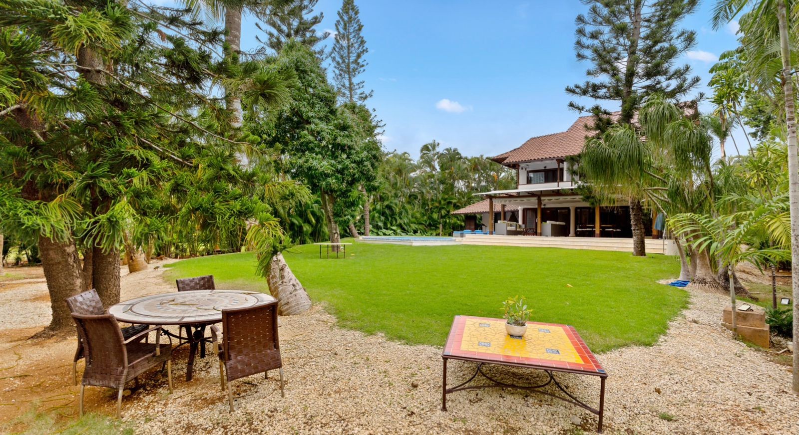 casas vacacionales y villas - Lujosa Villa Totalmente Amueblada en Casa de Campo  2