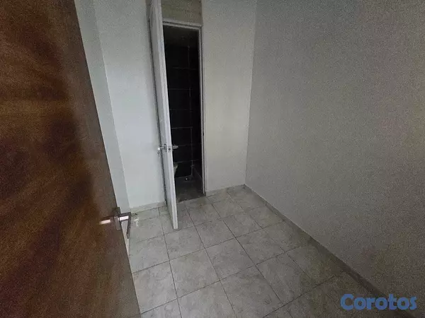 apartamentos - Apartamento en la Jacobo Majluta 4to piso No terra 15
