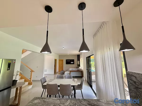 casas vacacionales y villas - Vendo Villa Nueva 6Hab Metro Country US$460k 4
