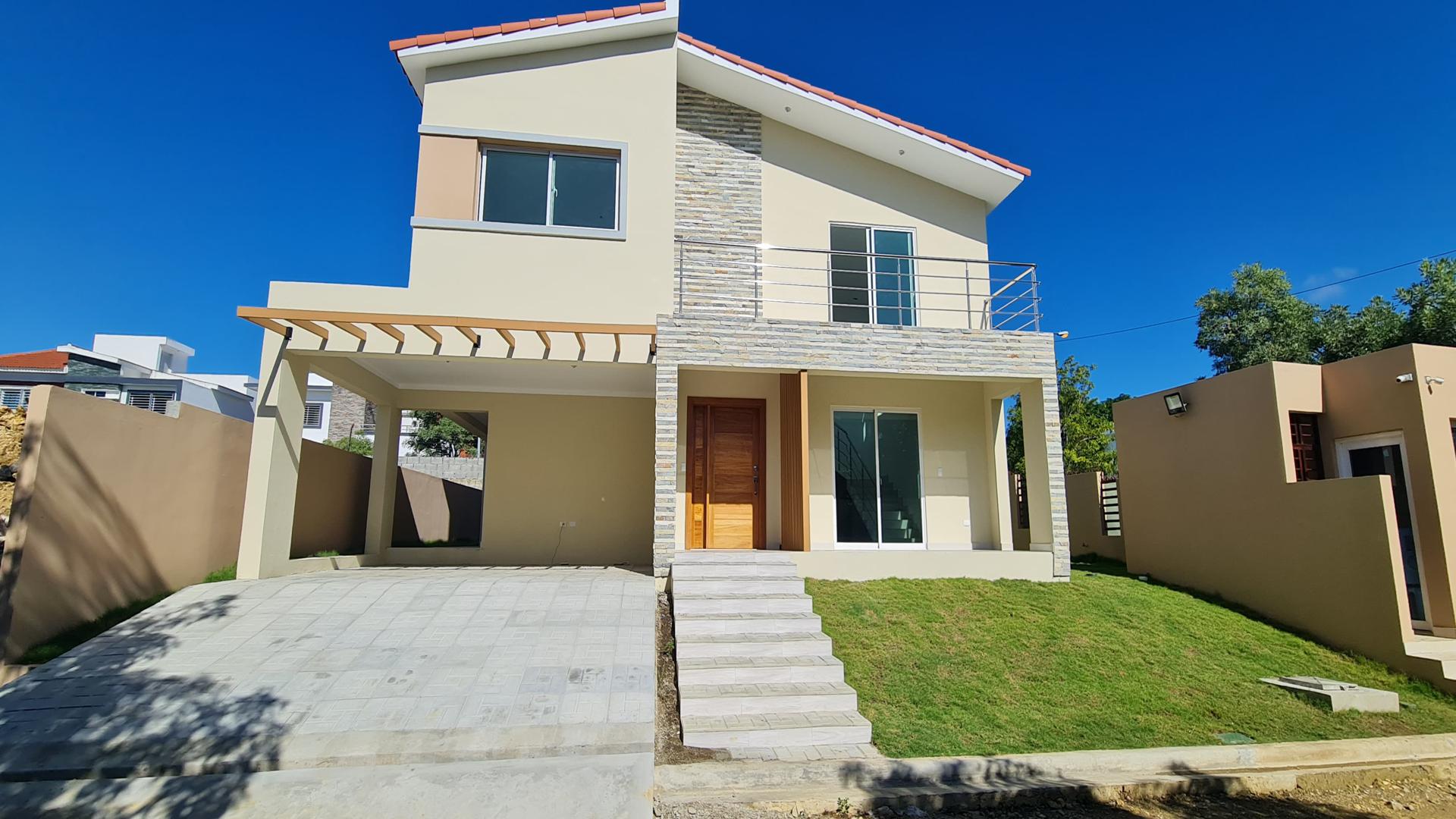 casas - Magnifica casa de 260 Metros de construcción + 282.65 Metros de Solar.