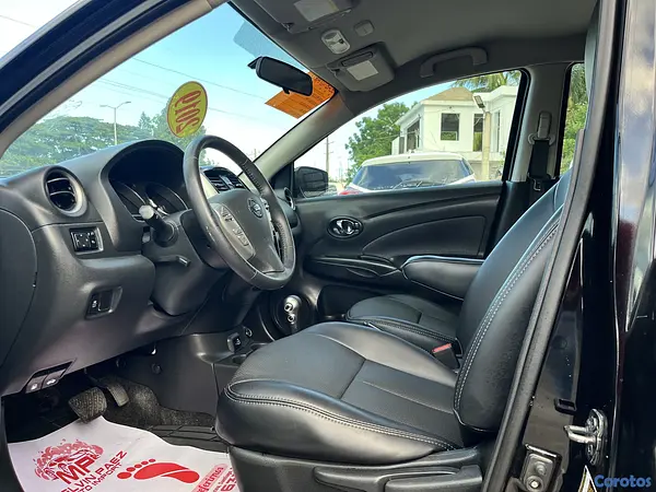 carros - Nissan Versa SV 2019 – Special Edition  7
