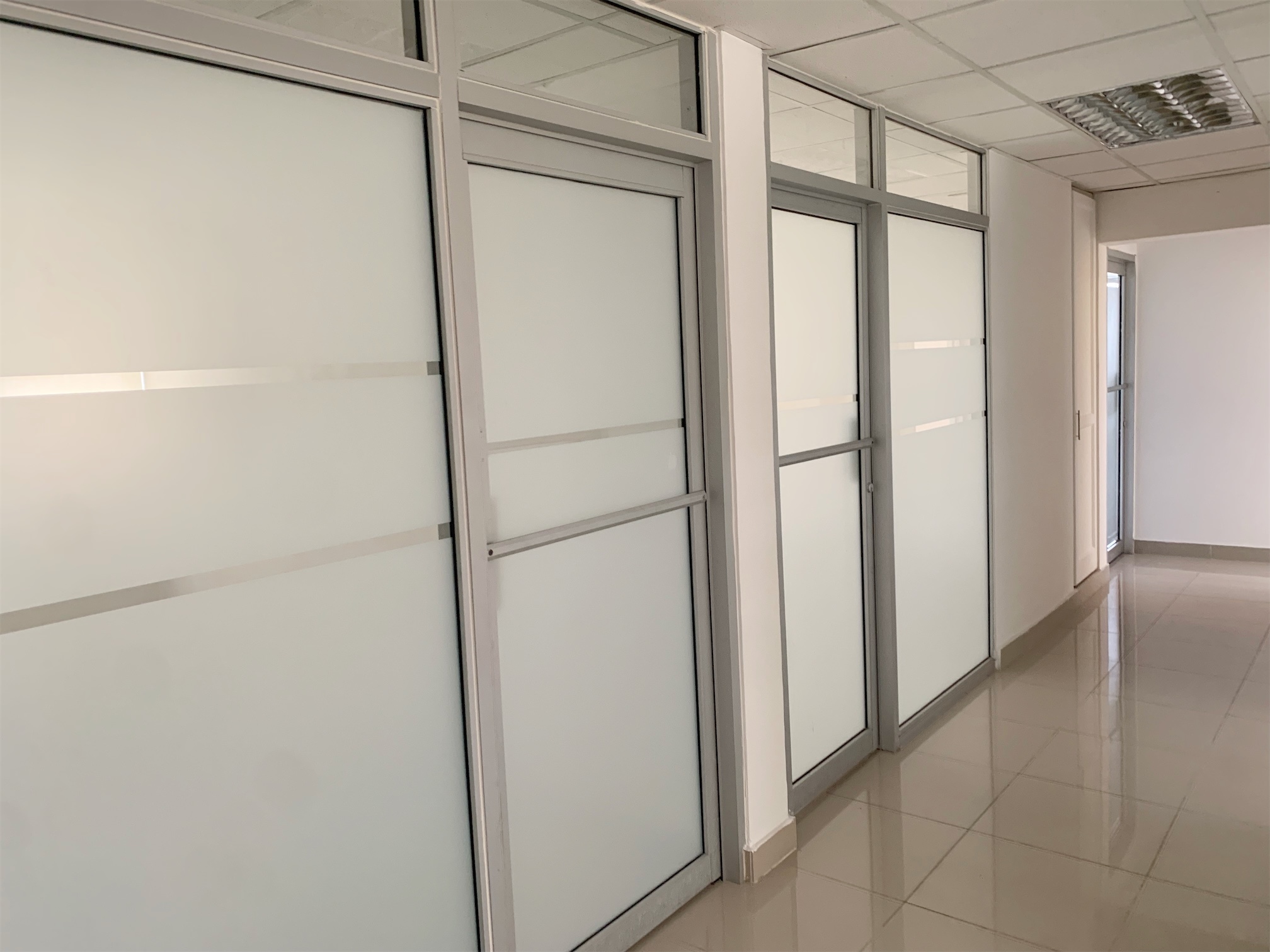 oficinas y locales comerciales - Oficina corporativa en evaristo  4