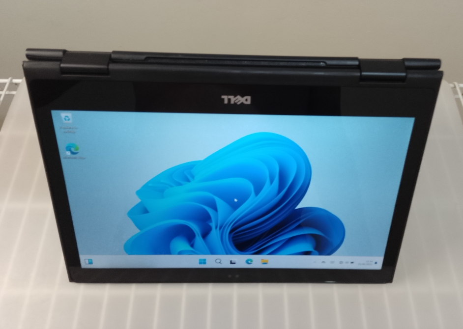 computadoras y laptops - Laptop Dell Latitude 3390 2 en 1 touch 3