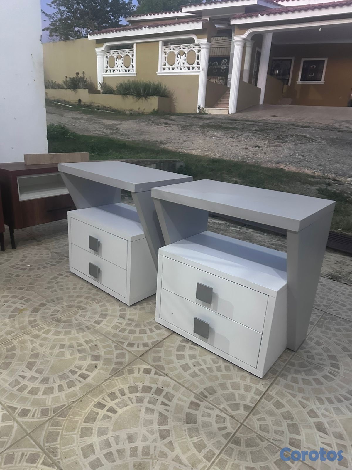muebles y colchones - Mesitas de noche  3