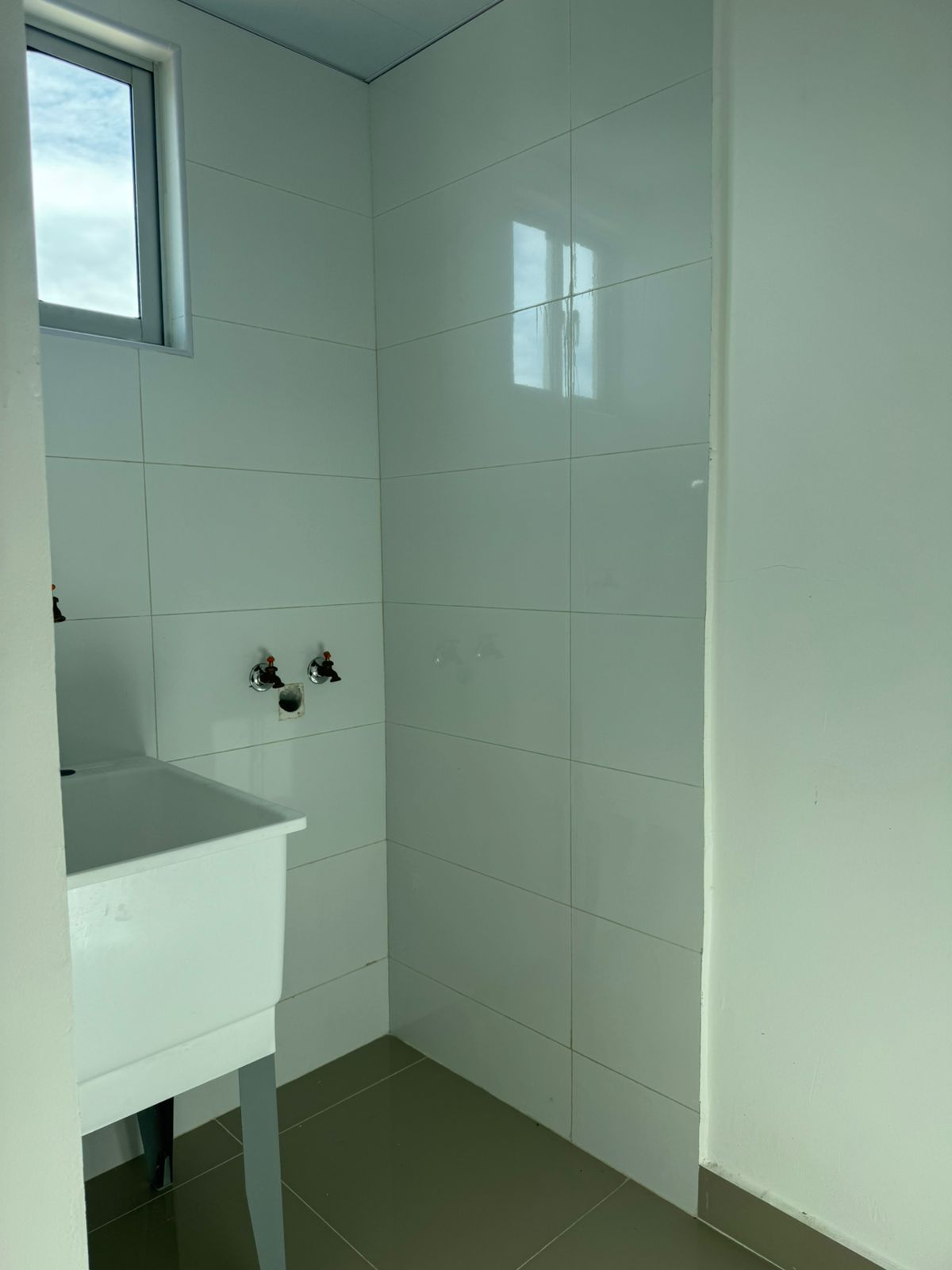 apartamentos - Apartamento 5to piso sin ascensor Av Independencia 2