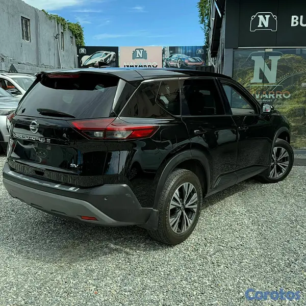 jeepetas y camionetas - NISSAN ROGUÉ SV 2021 5