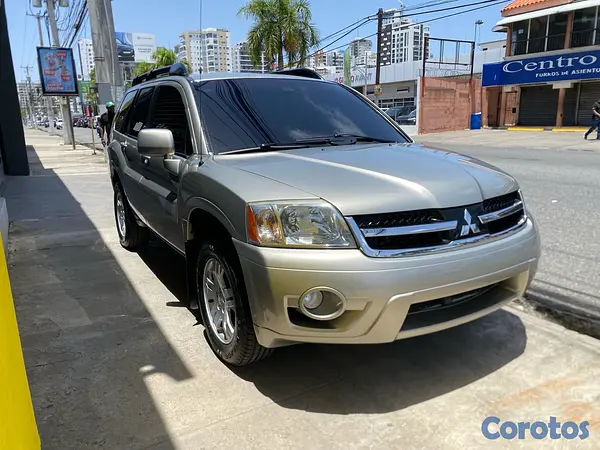jeepetas y camionetas - Mitsubishi Endevor Dorada  2