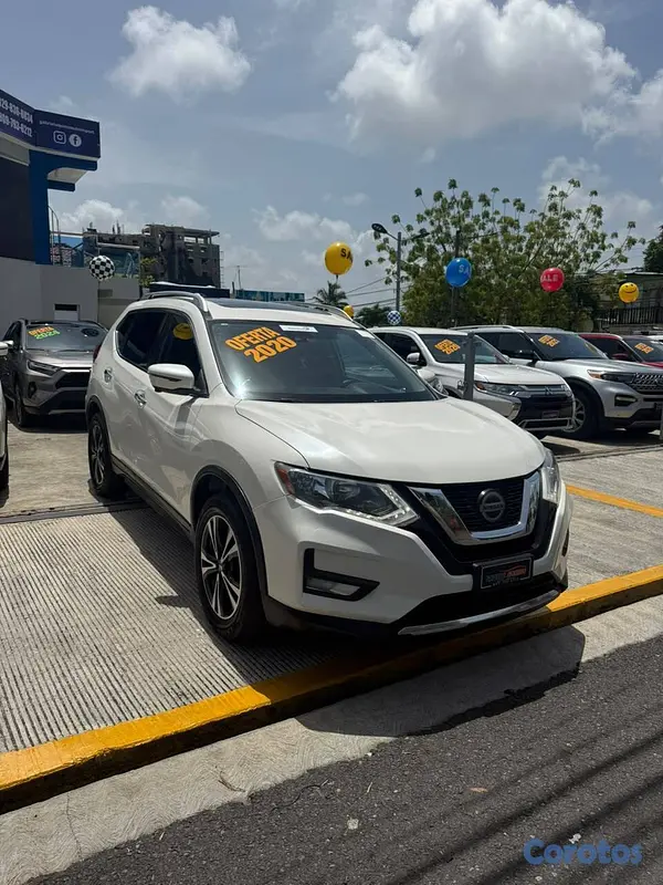 jeepetas y camionetas - Nissan Rogue SV AWD Panorámica  2020 18